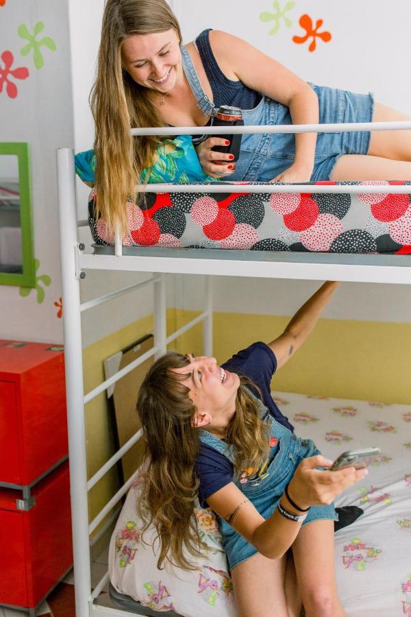 Rising Cock Party Hostel 라고스 외부 사진