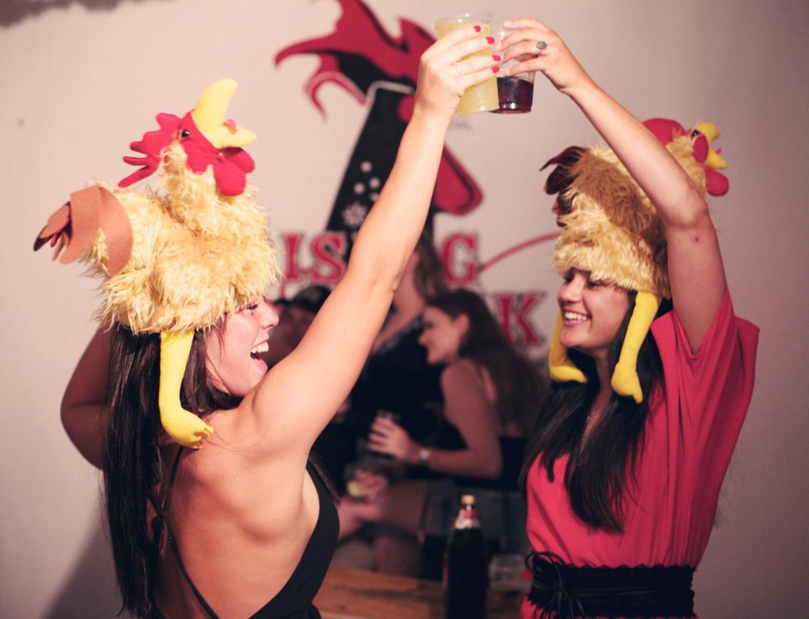 Rising Cock Party Hostel 라고스 외부 사진
